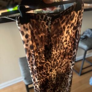 SOLD OUT Skims & dolce Gabbana Leopard skirt  nwt comes with box